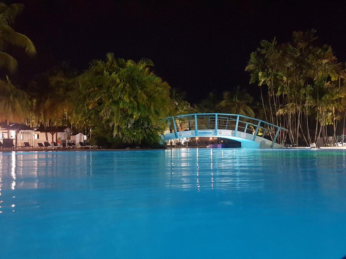 Caraibes Apparts-Resorts Sainte-Anne  Bagian luar foto